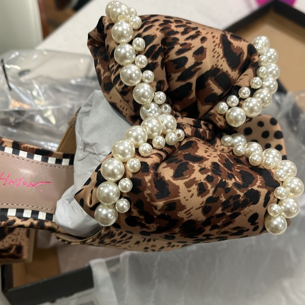 🔹️Betsey Johnson🔹️ MACCIE  Leopard Print Platform Block Heels - Picture 6 of 8